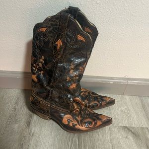 Corral Boots Size 8